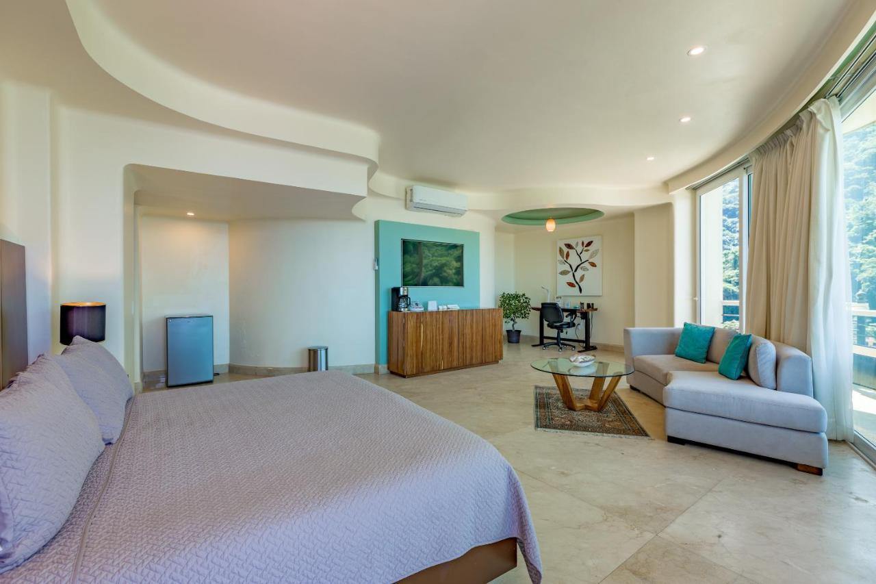 South Shore Luxury Suites, * Puerto Vallarta