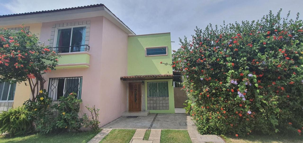 Casa Colibri Coto Residencial Terraza, Alberca, Inmejorable Ubicacion *