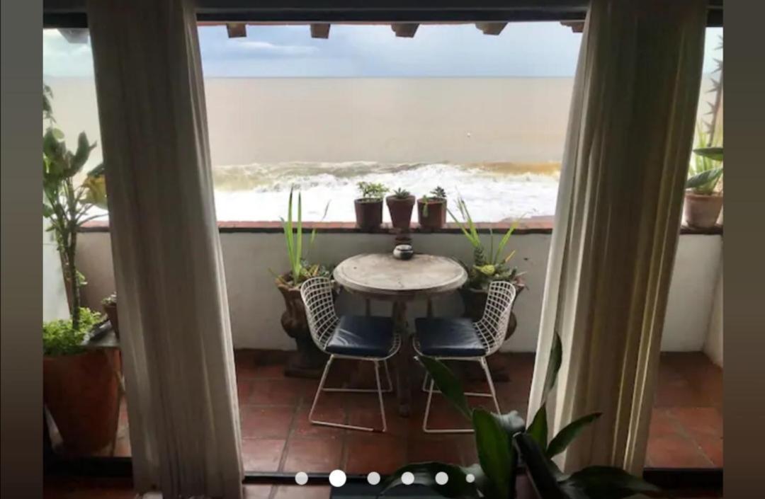 Apartment Beachfront Coziness At Barracuda At Playa Camarones *