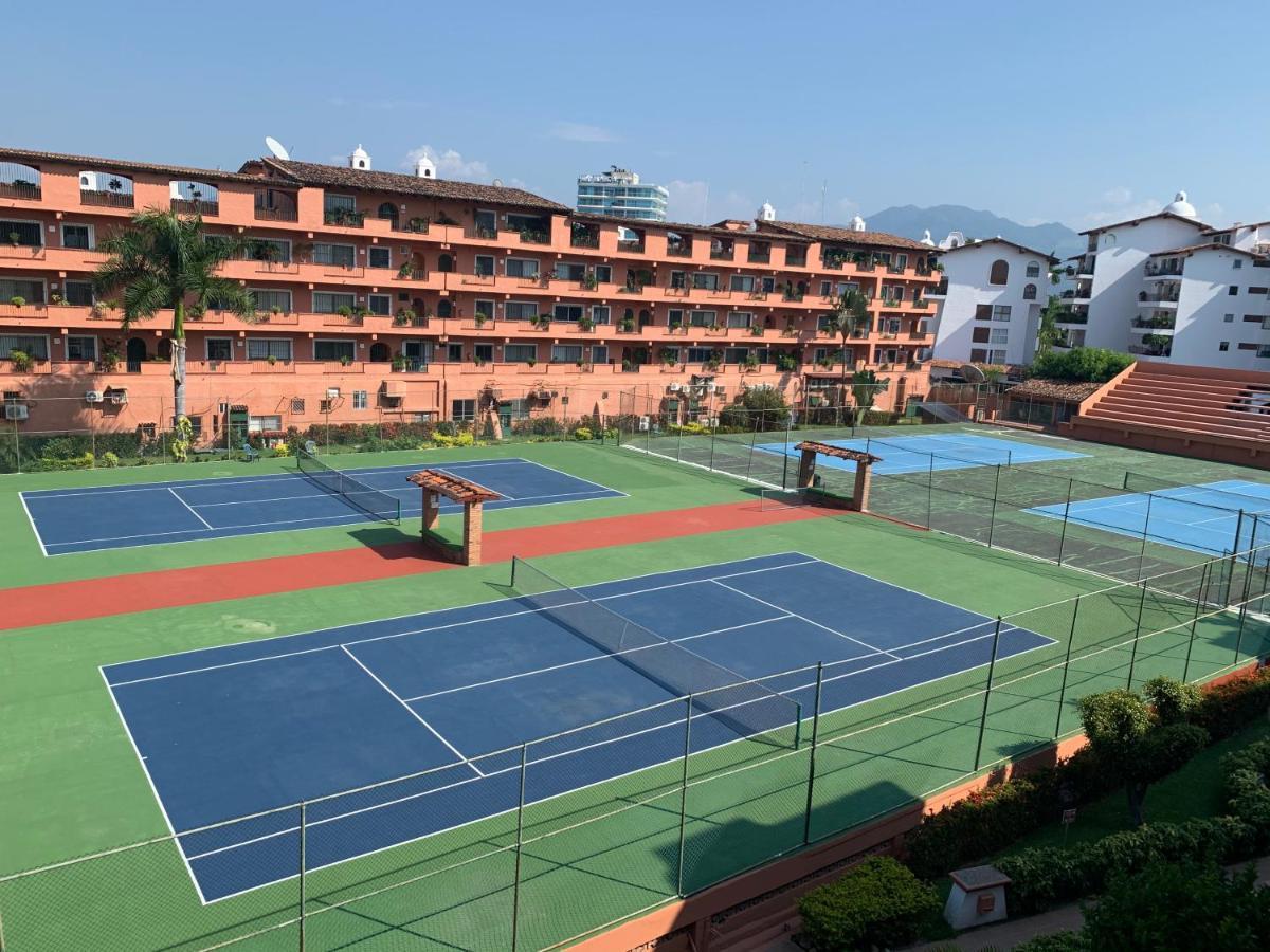 Departamento En Marina Vallarta New Listing *