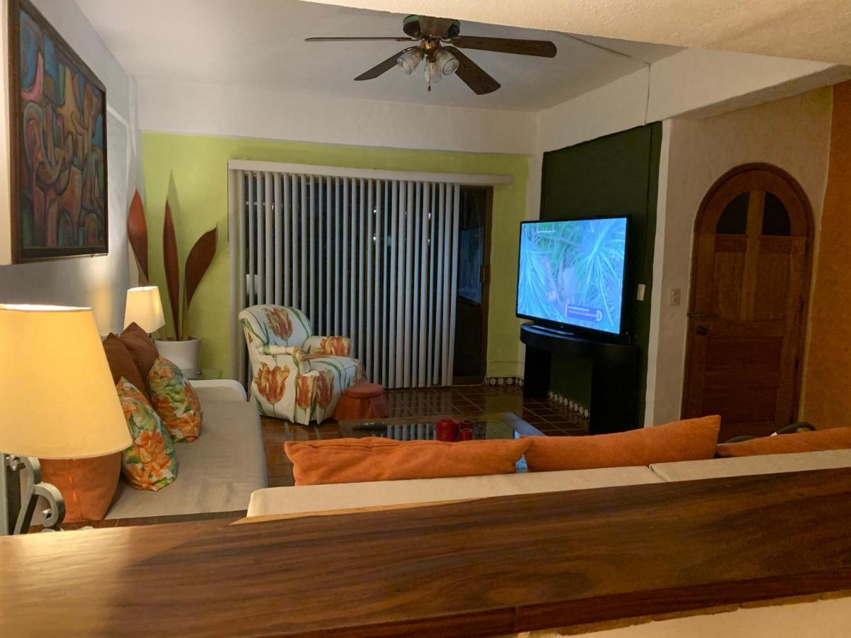 Departamento En Marina Vallarta New Listing *