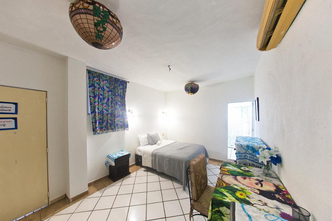 Hostel Alexandross *