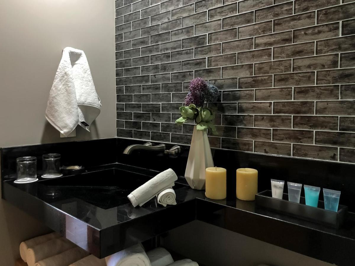 Aparthotel Pinnacle 179 - Adults Only 4*