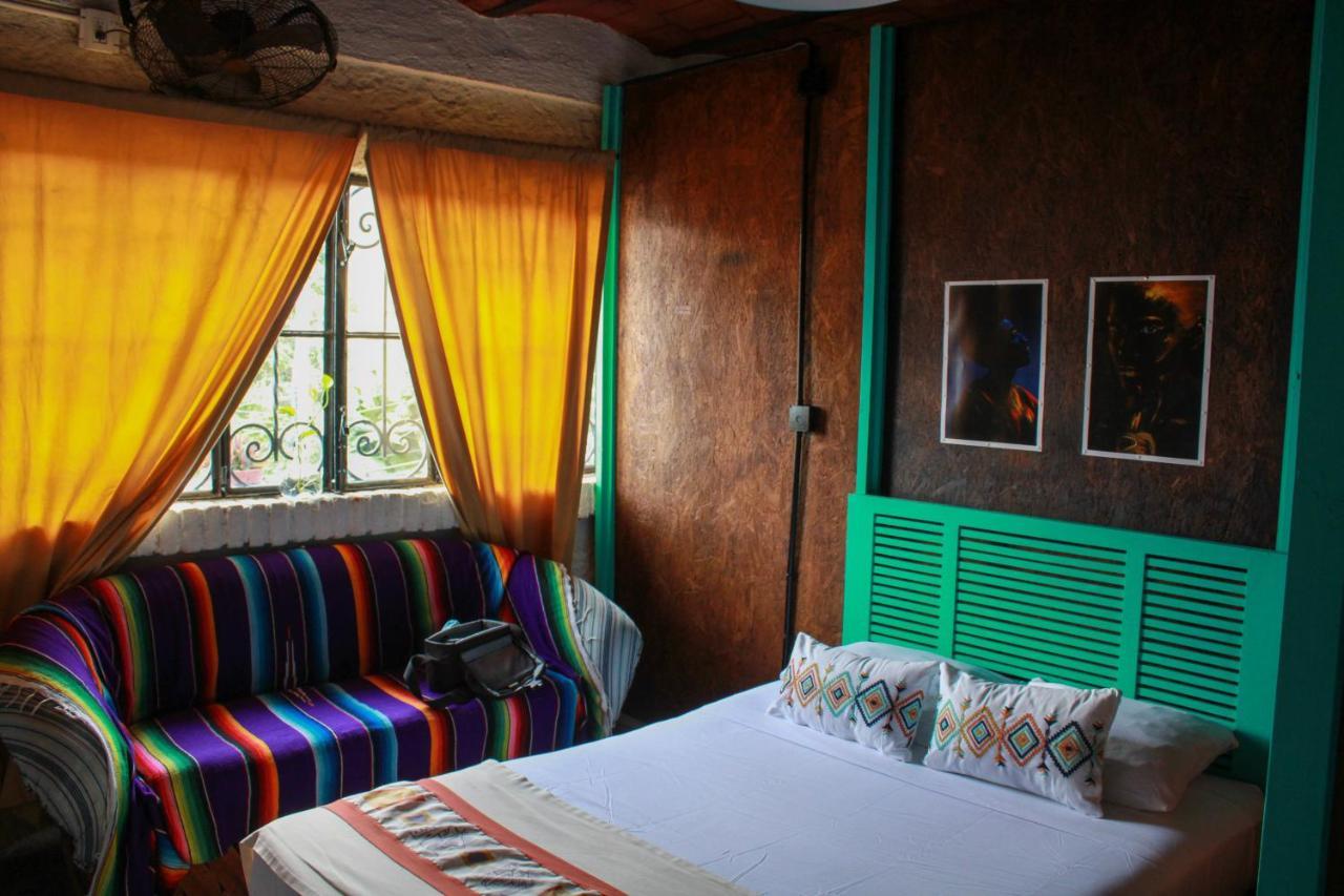 Canova & Pizza Hostel Puerto Vallarta