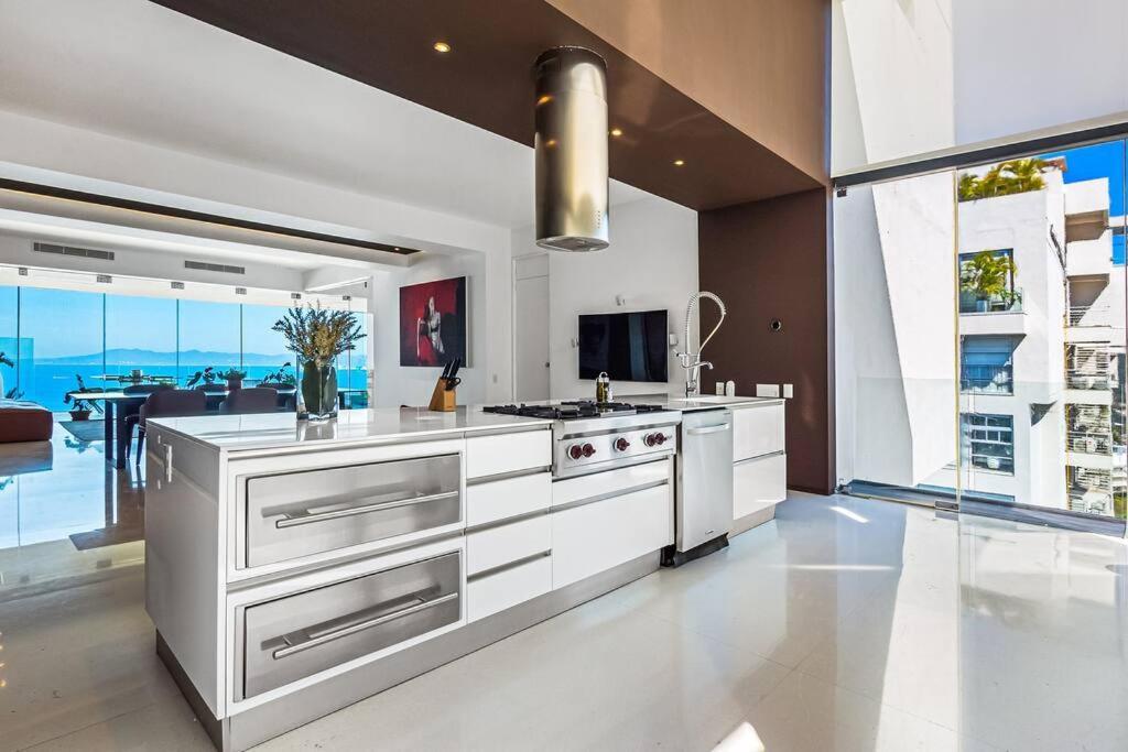 Apartment Avalon - 1004 Stunning Luxury 3 Bedroom Private Pool Puerto Vallarta