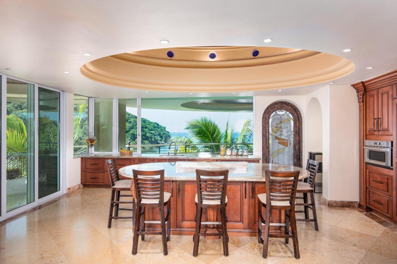 South Shore Luxury Suites,