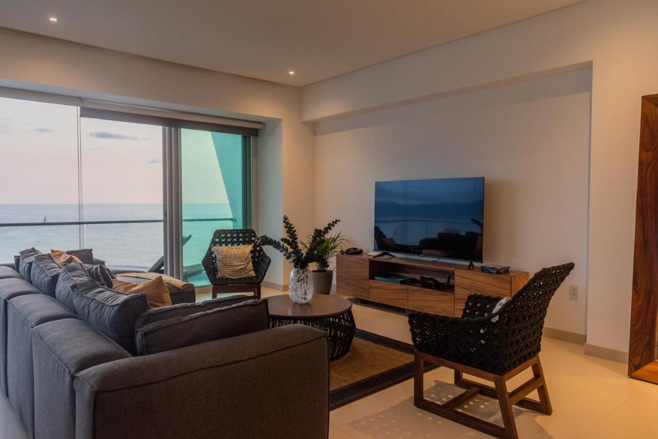 Apartment Hostpal Torres Icon Vallarta Frente A La Playa Puerto Vallarta