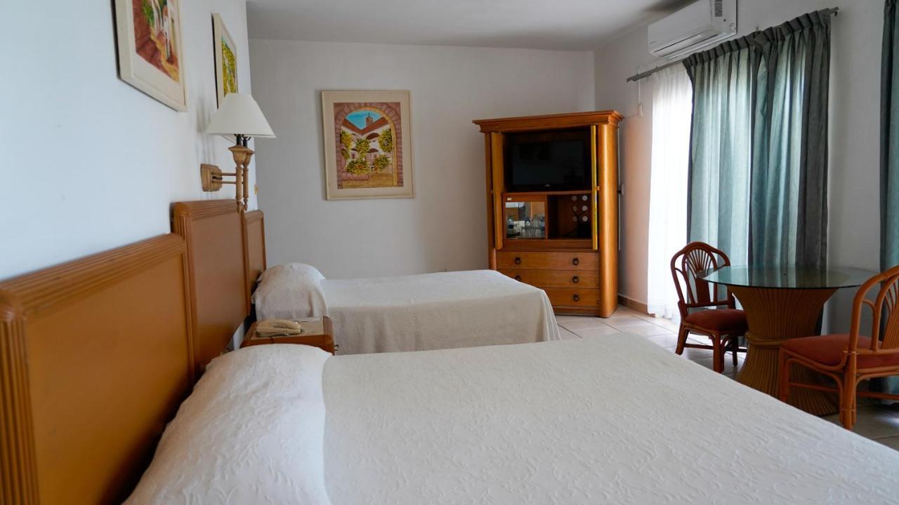 Tropicana Hotel 3*