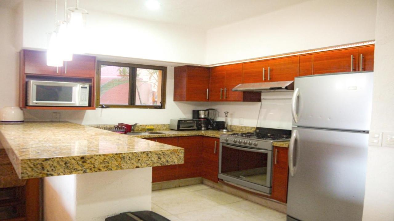 Apartment Tules Ocean Front ,with Amazing Ocean View By Kivoya *