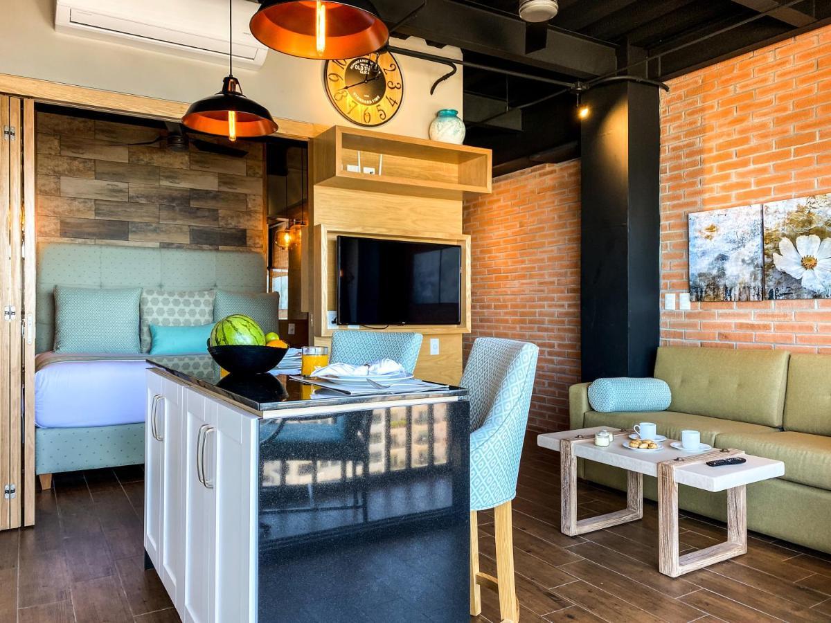 Pinnacle 179 - Adults Only Aparthotel 4*