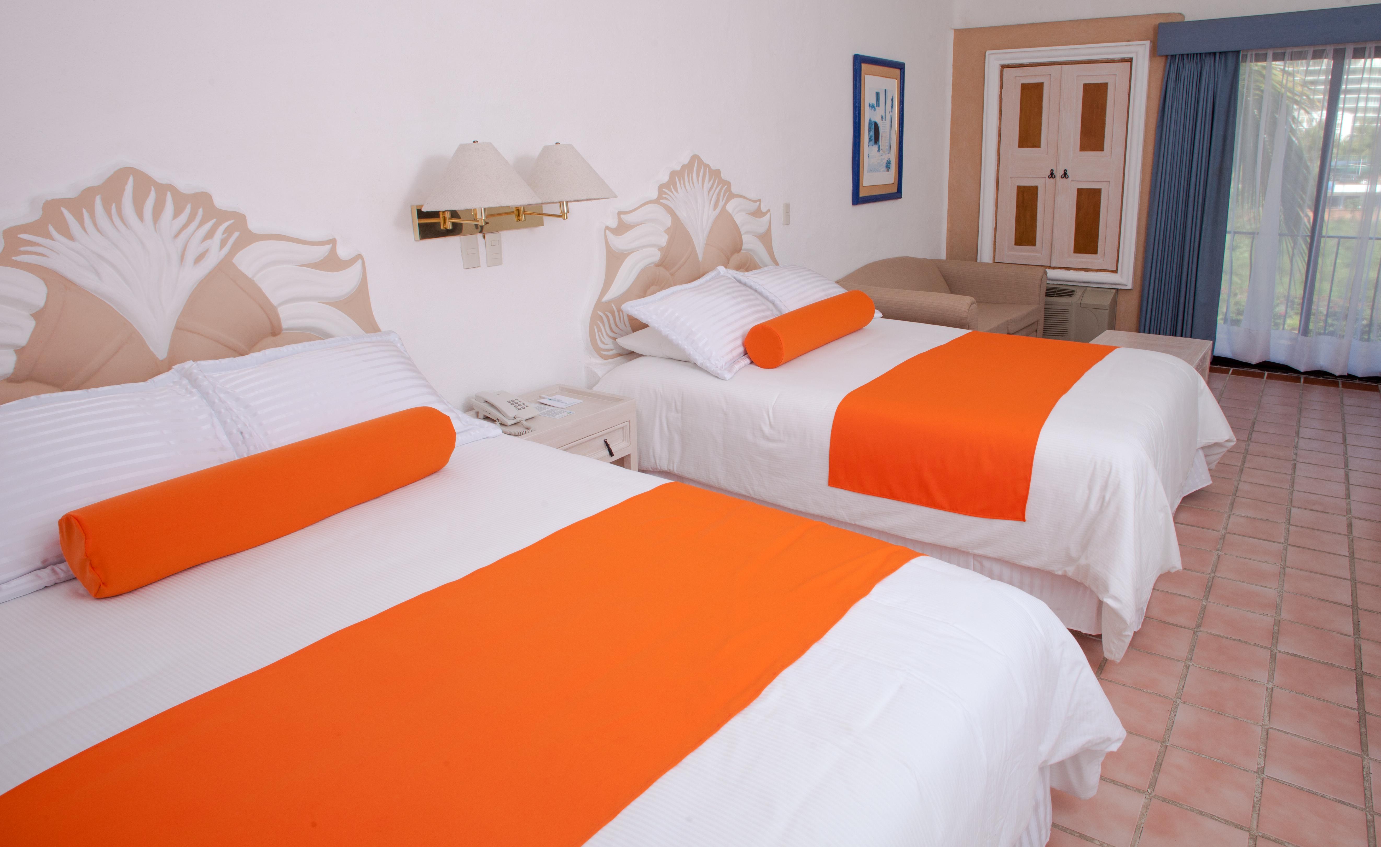 Flamingo Vallarta & Marina 4*