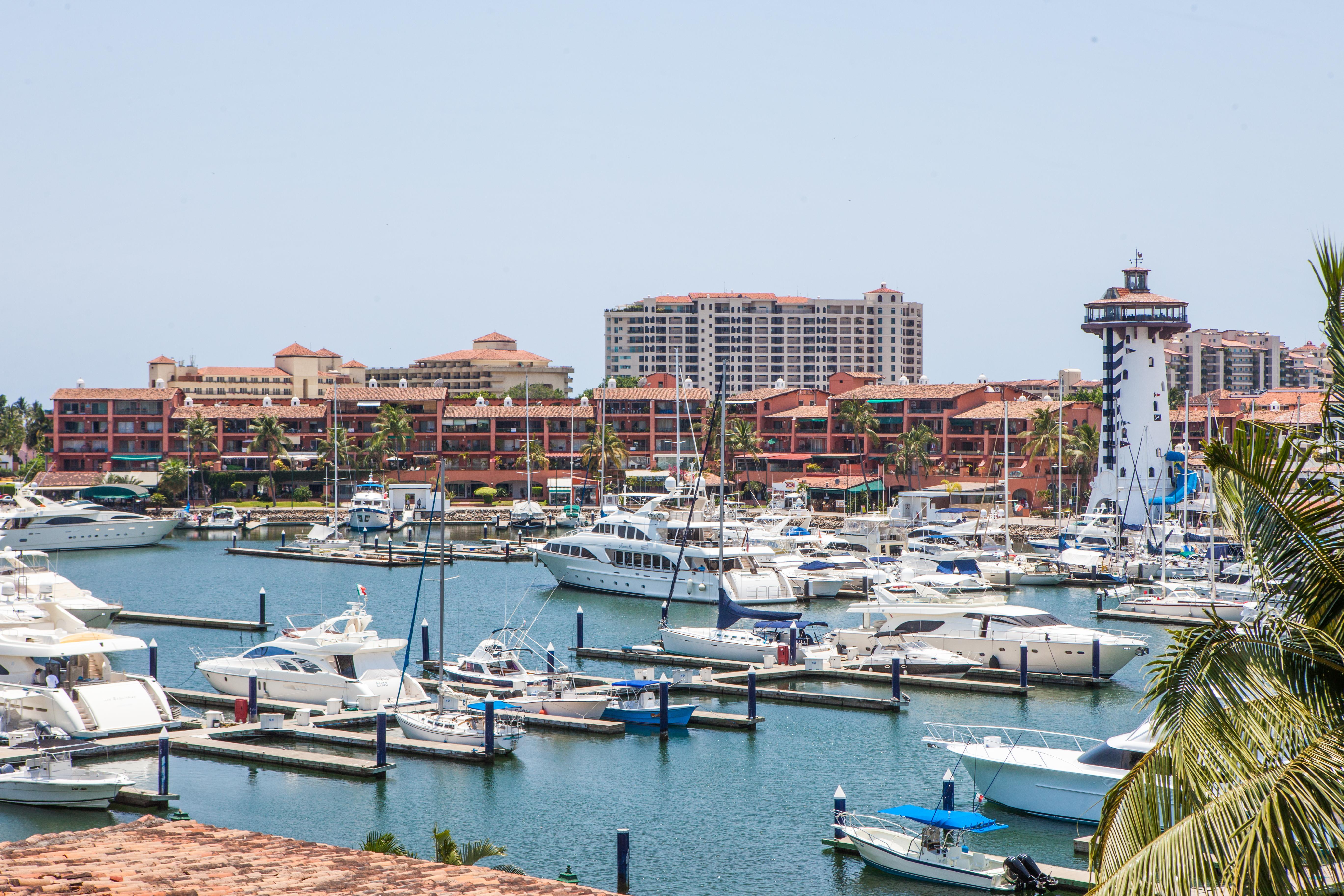 Flamingo Vallarta & Marina Hotel 4*