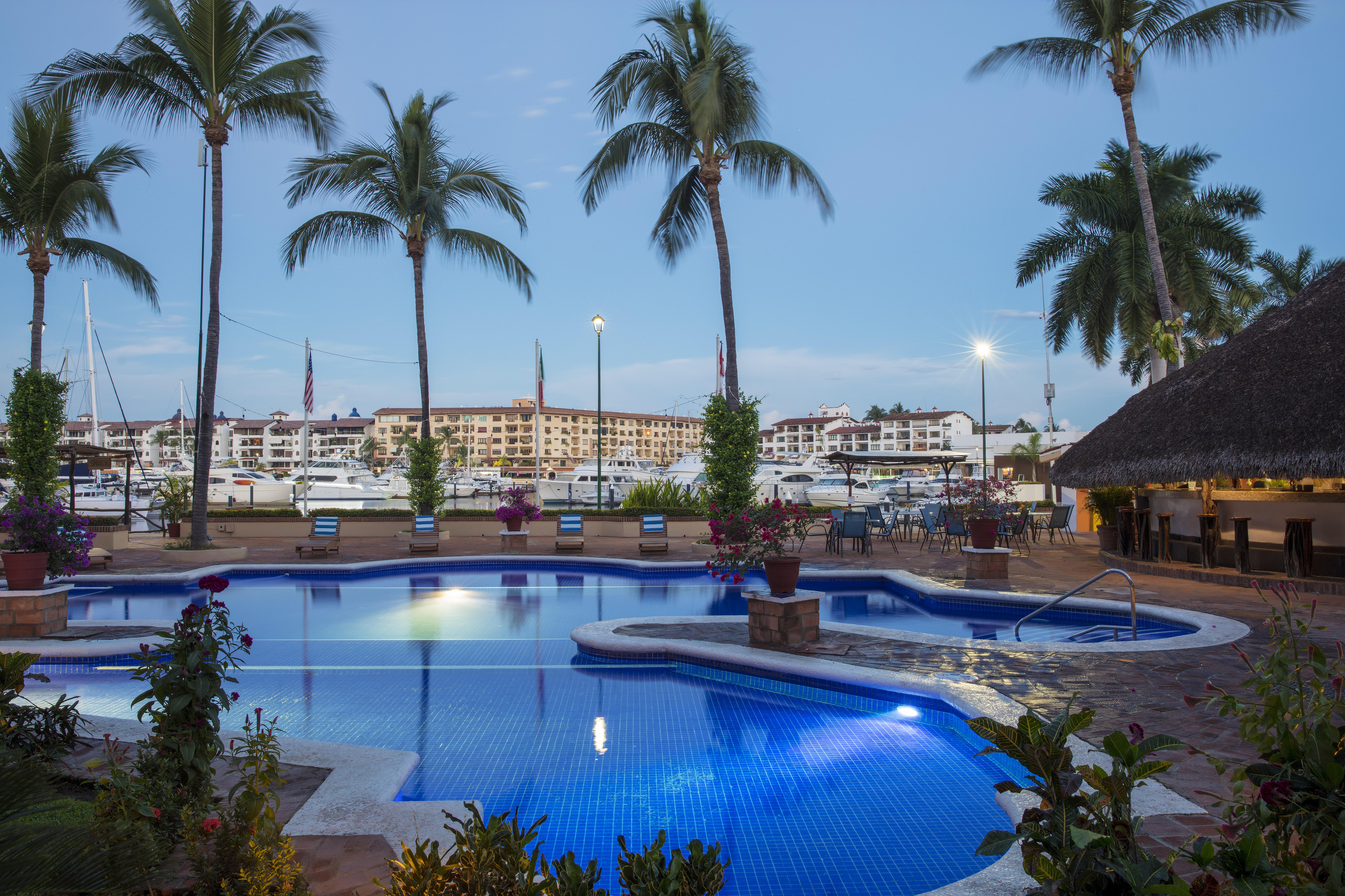 Flamingo Vallarta & Marina Hotel 4*