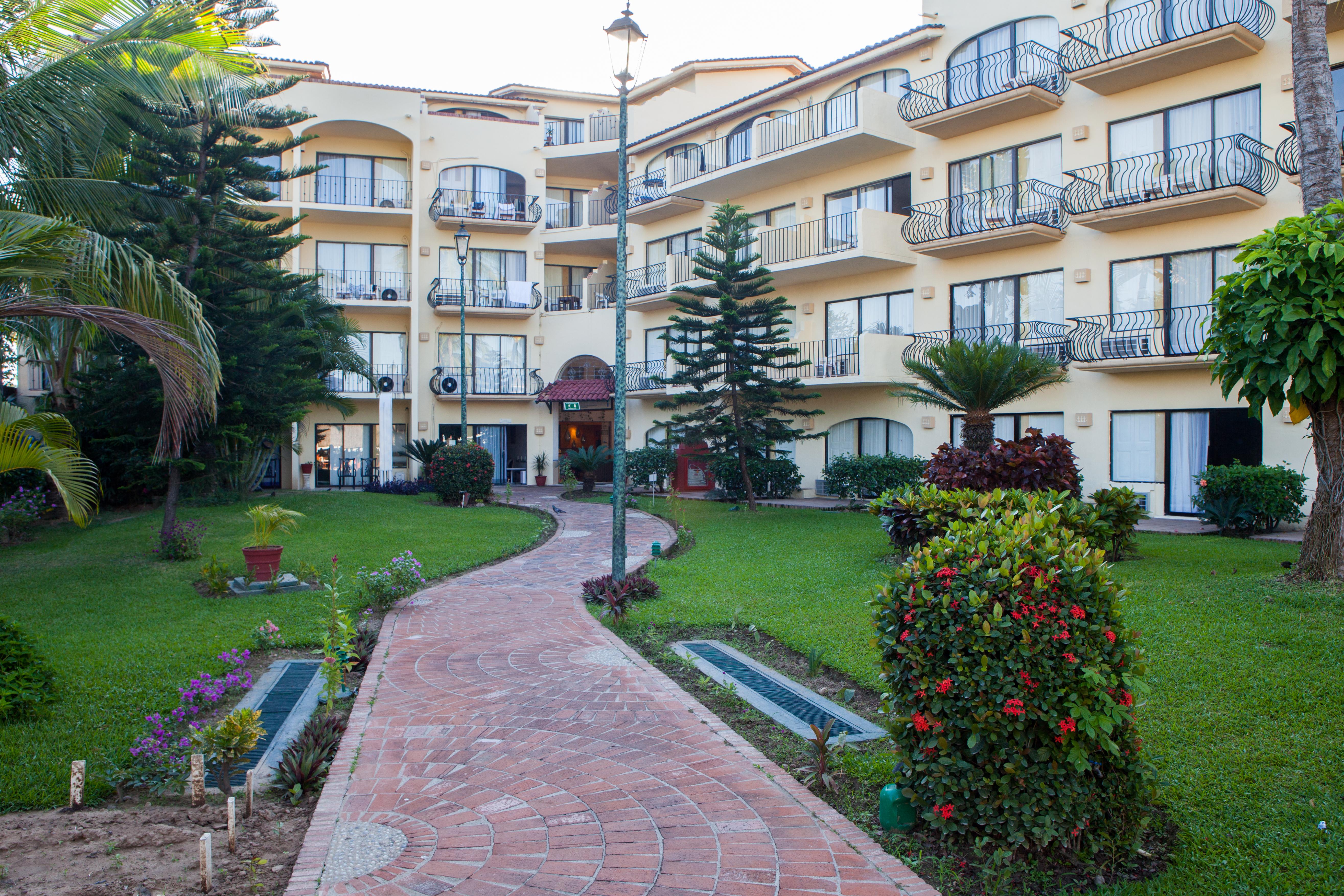 Flamingo Vallarta & Marina Hotel 4*