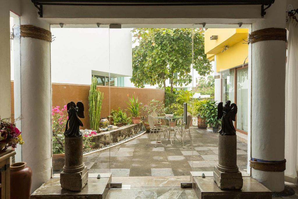 Casa La Columna Bed & Breakfast