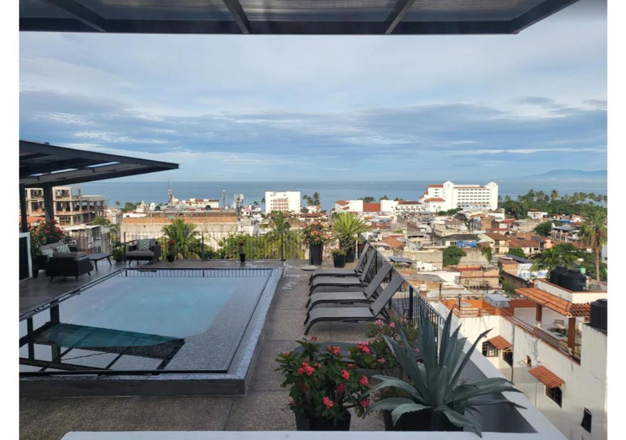 Apartment Close To Boardwalk, Malecon, 2 Bed, 1 Bath, Sleeps 3, Costa Rica 1275 #801 Puerto Vallarta