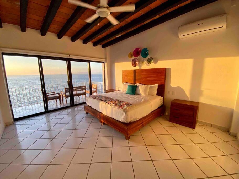 Del Mar Pv Private Oceanfront Villa