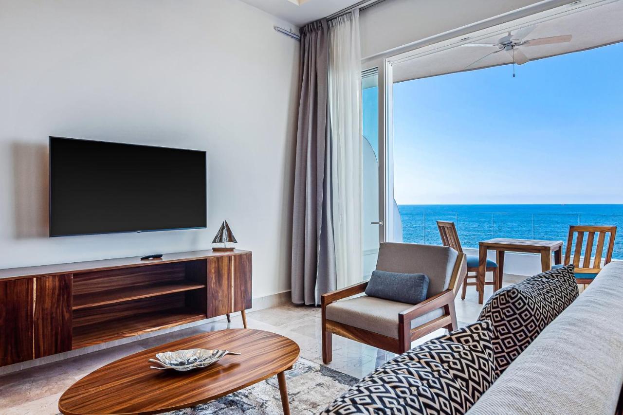 Blue Horizon 401 Apartment *