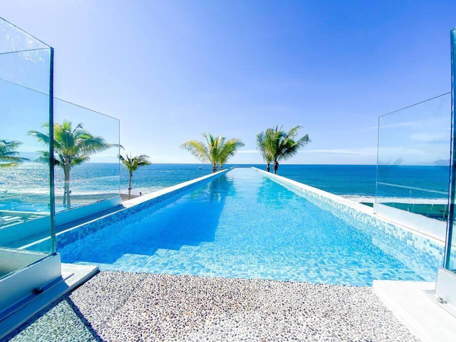 Apartment Large Front 2bed/2bath Condo: Save $50+/nt!