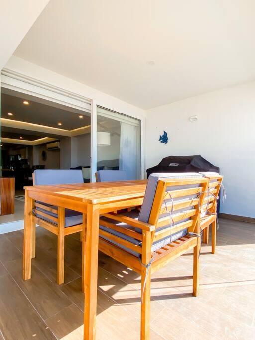 Large Front 2bed/2bath Condo: Save $50+/nt! Apartment