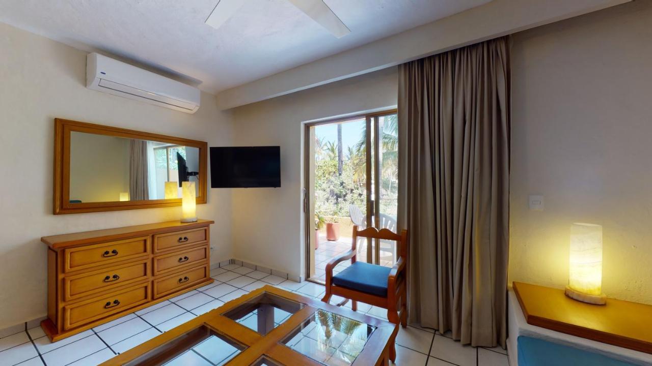 Los Tules Apartment *
