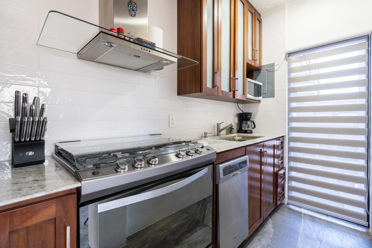 Apartment Close To Boardwalk, Malecon, 2 Bed, 1 Bath, Sleeps 3, Costa Rica 1275 #801 *