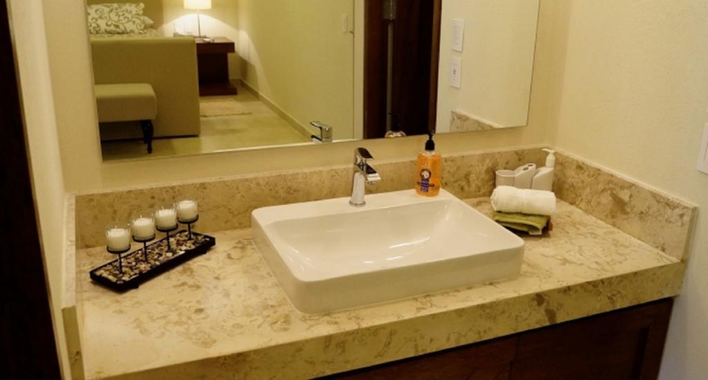 Luxury Condo V177 Romantic Zone