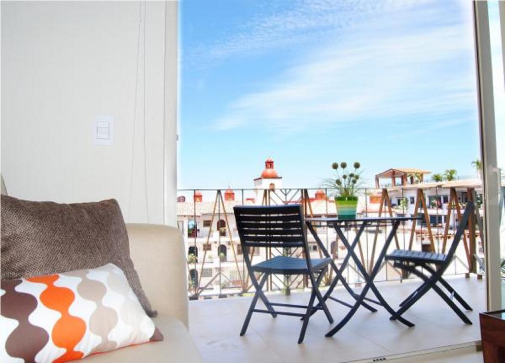 Apartment Luxury Condo V177 Romantic Zone