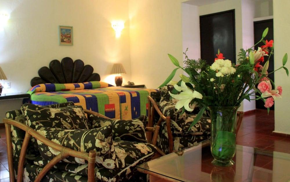 Plaza Del Rio - Family Malecon Centro Hotel