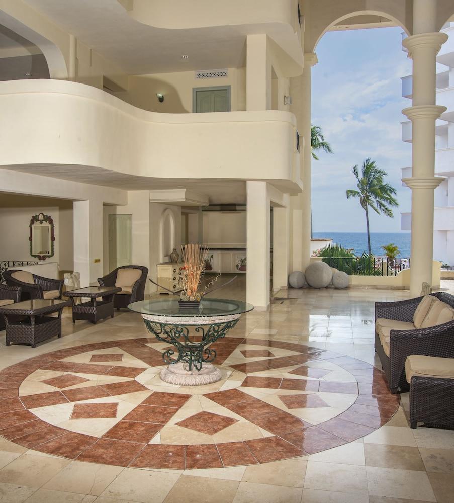 Tropicana Hotel 3*