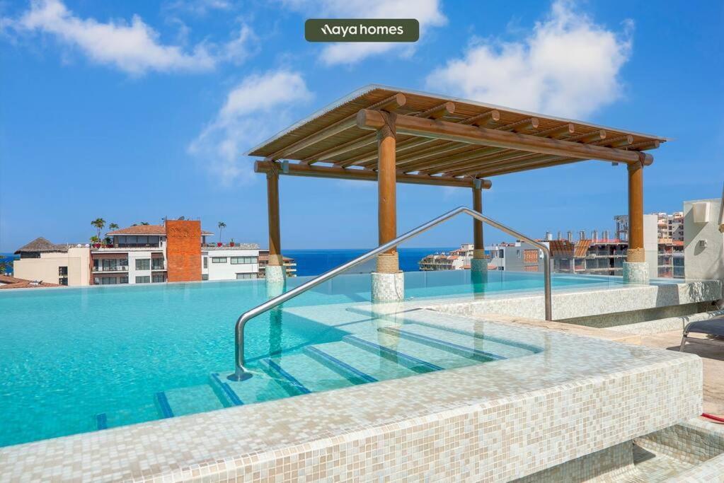 V399 Amazing 1br With Rooftop Pool In Zona Romantica * Puerto Vallarta