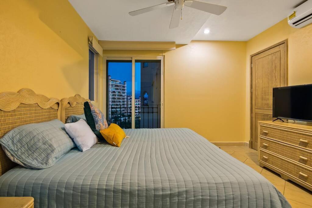 Front-ocean Views-marina Luxury Condo-bvg Apartment