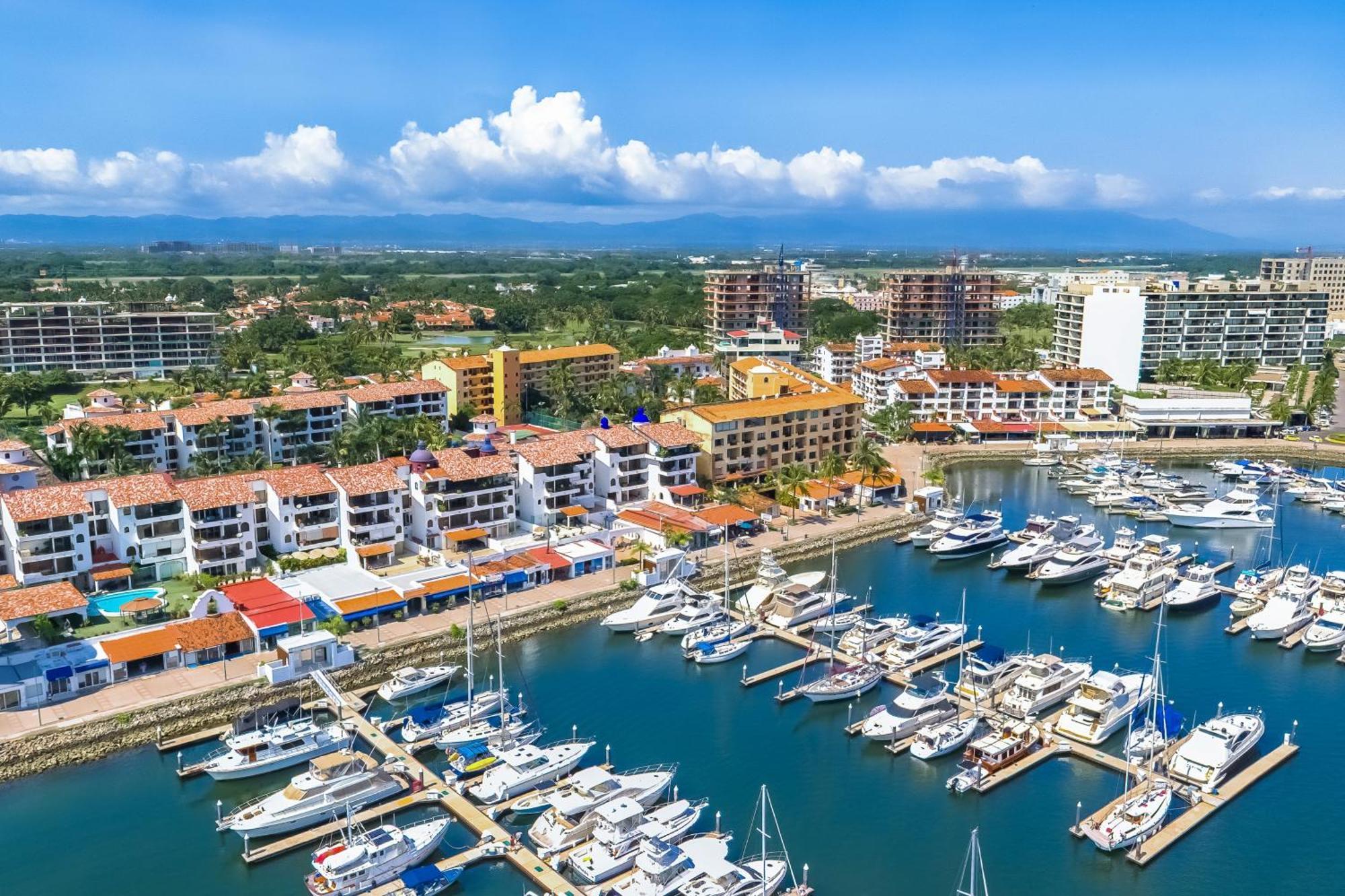 Marina Golf #204a Apartamento *