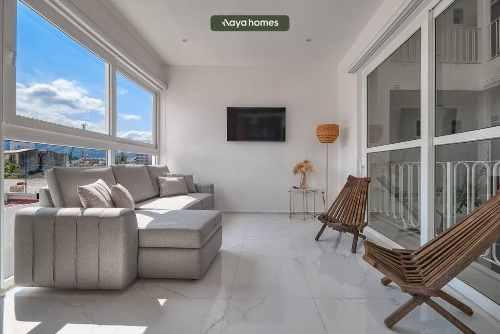 Amazing 1br W/rooftop Pool Apartment