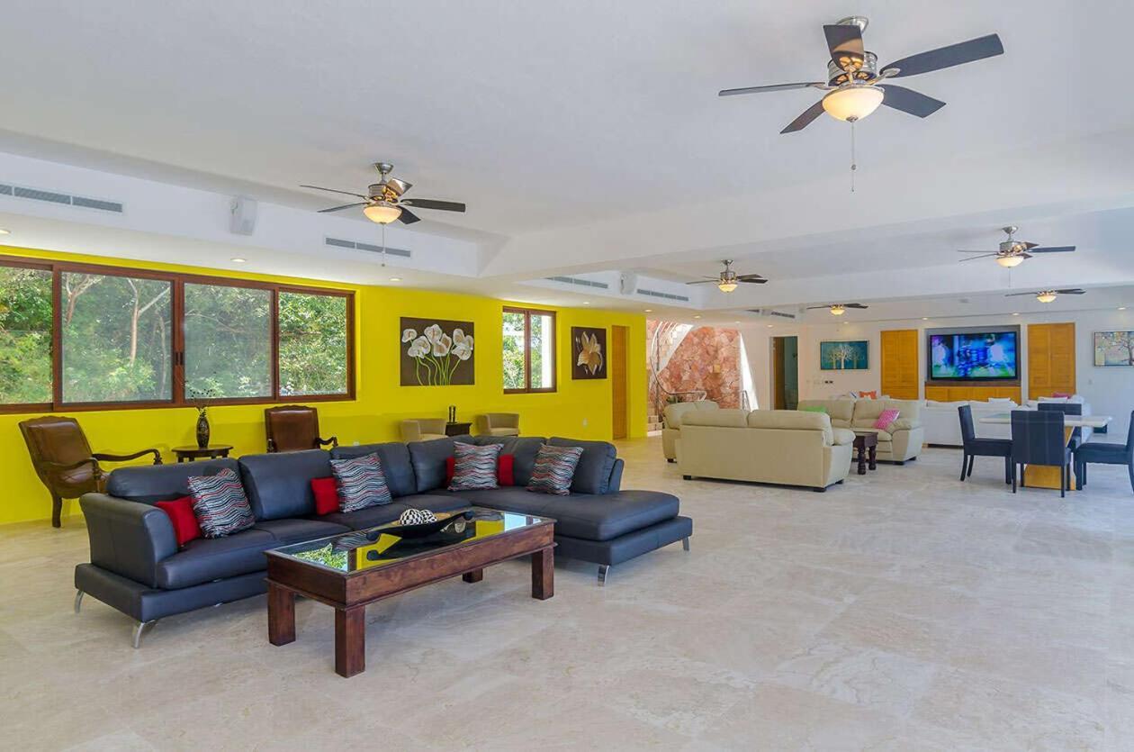 Magnificent Villa- For 20 Guests * Puerto Vallarta