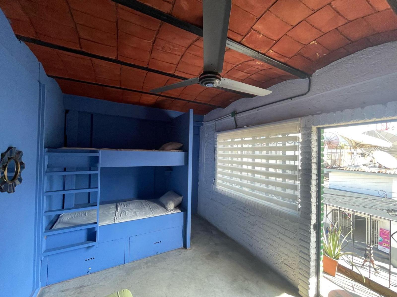 Canova & Pizza Hostel Puerto Vallarta