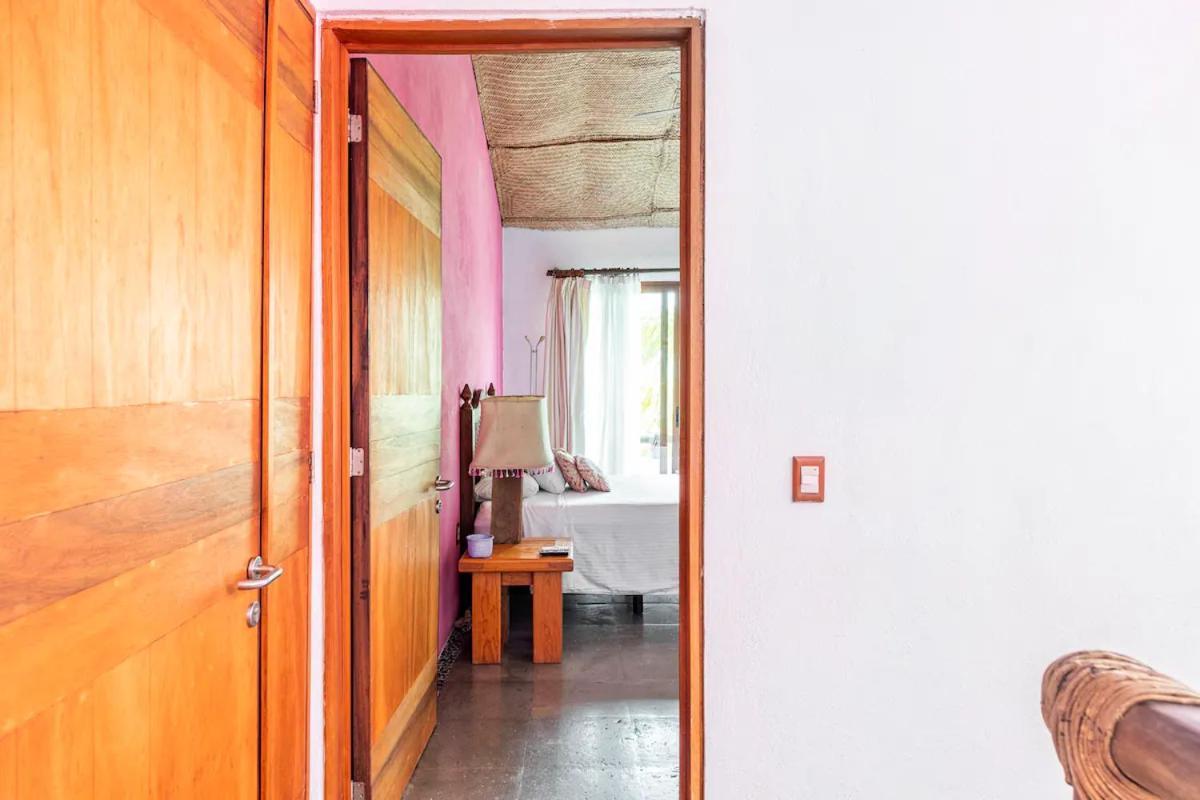 Casa La Columna Bed & Breakfast
