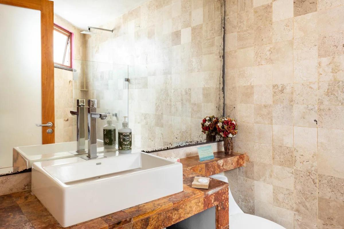 Bed & Breakfast Casa La Columna 2*