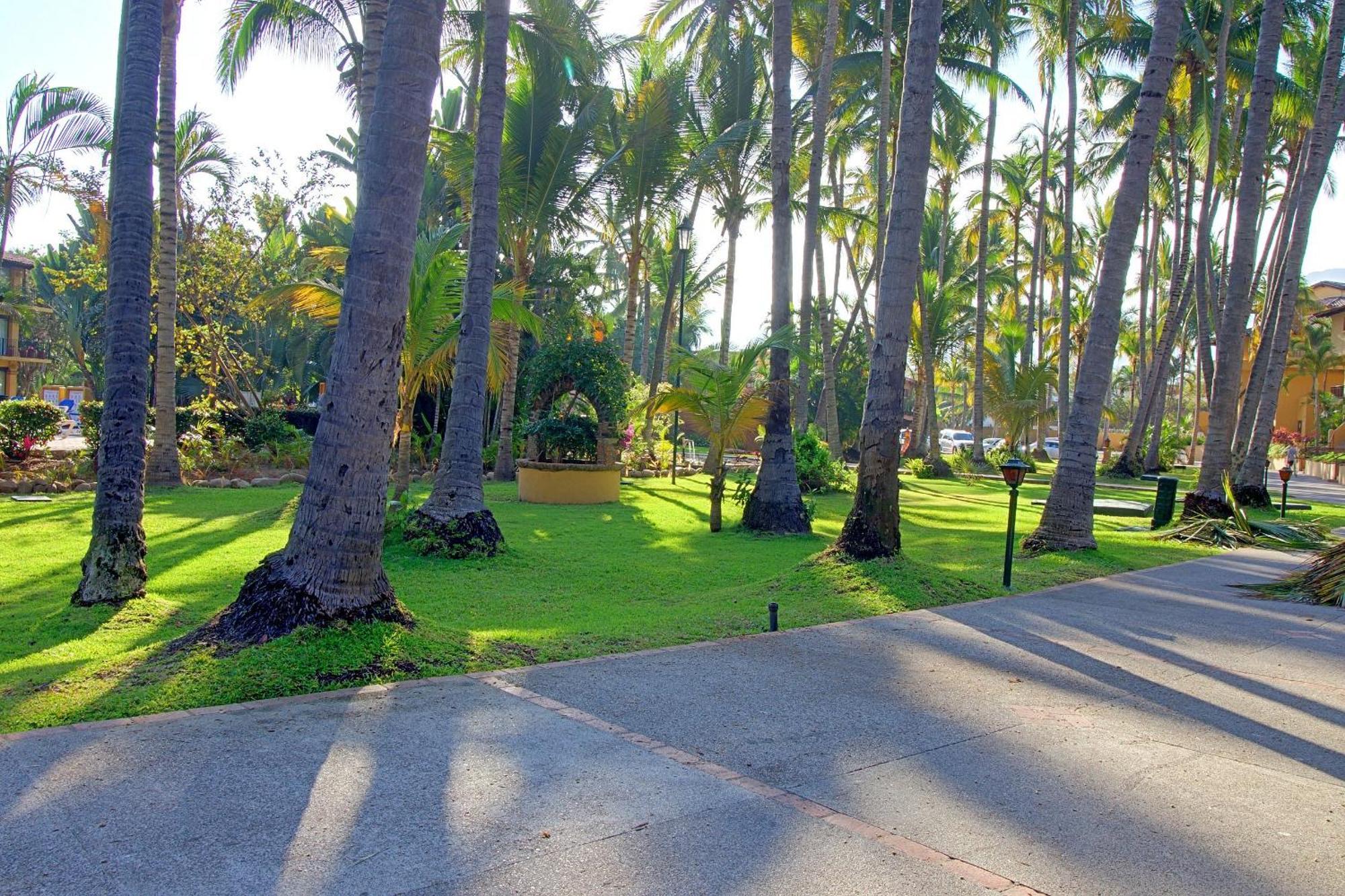 Hermoso En Tules, Frente Al Mar En Medio De Hermosos Jardines, Es Unico!!! *