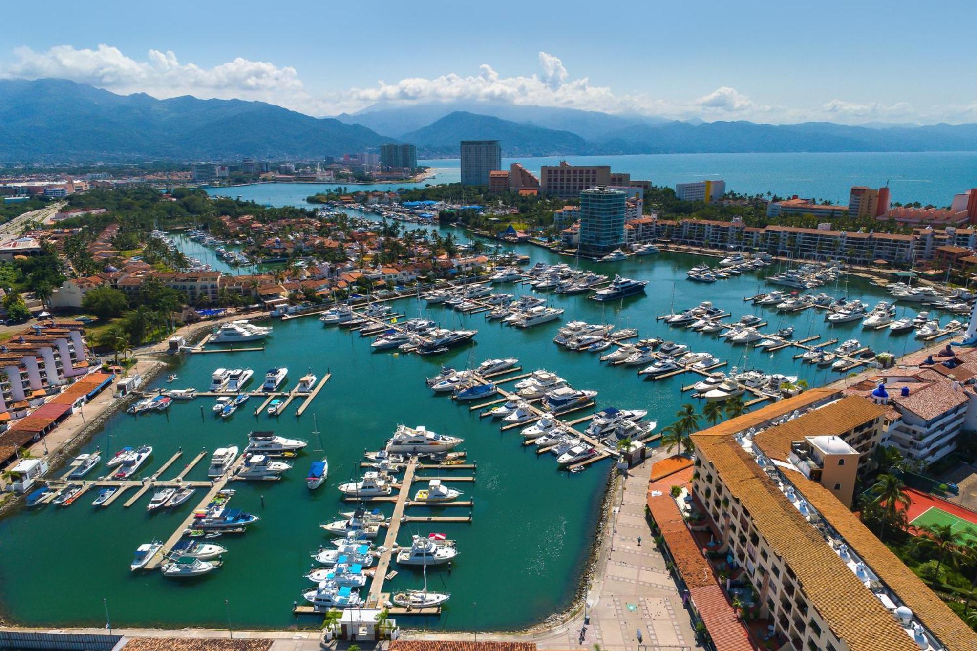 Marina Golf #204a Apartamento *
