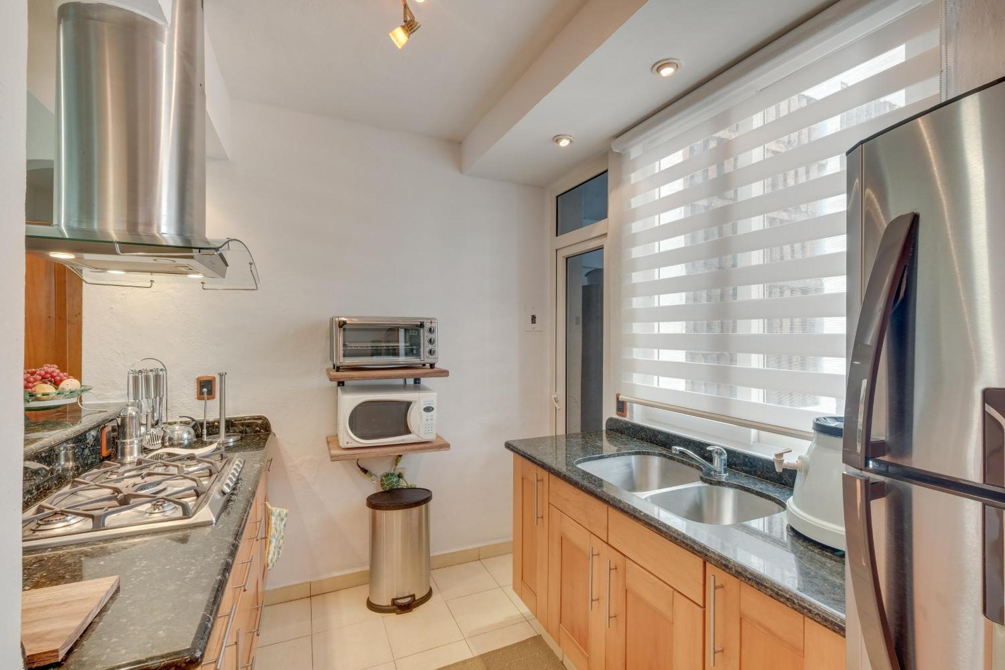 Apartamento Hideaway With Balcony And Pool!