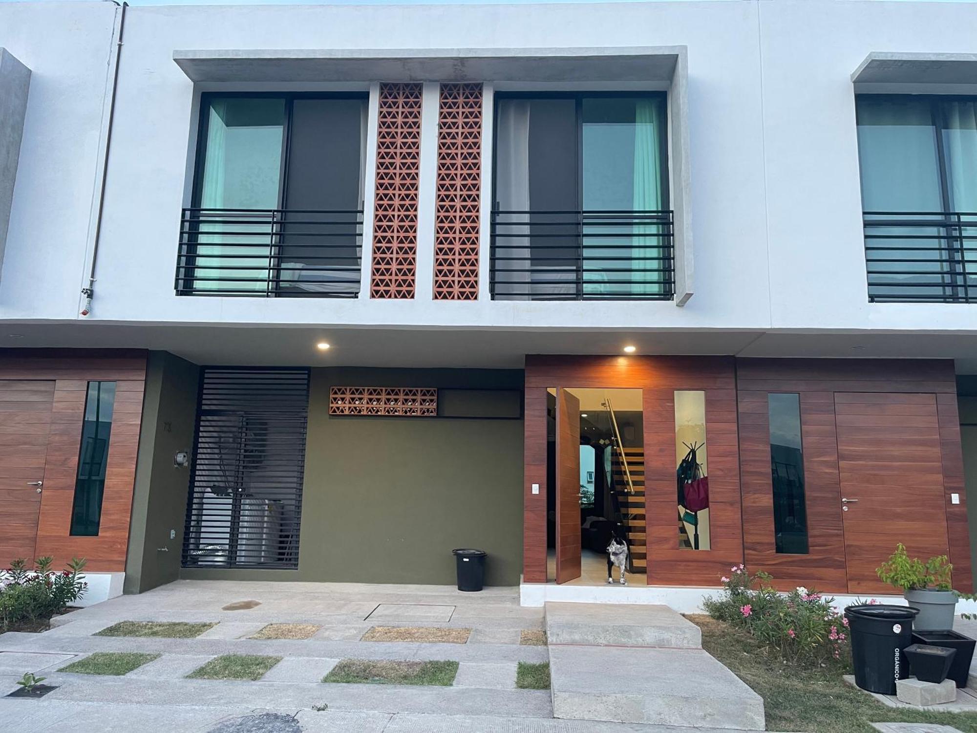 Dental And Medical Assistance Homestay *