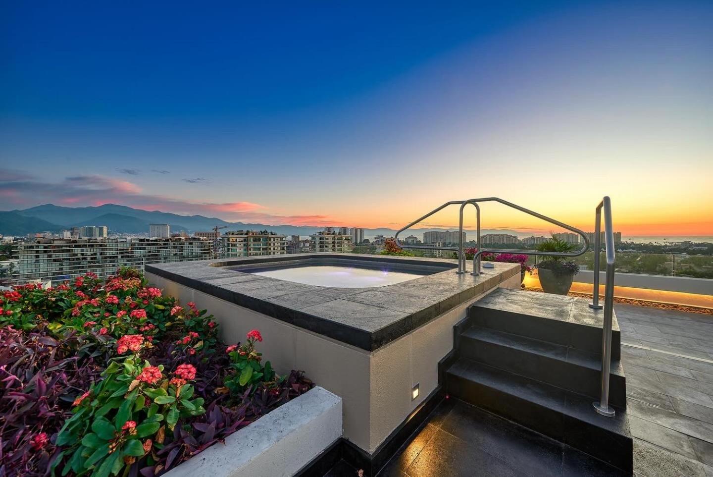 Luxurious Penthouse In
