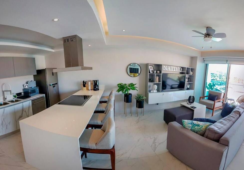 Stunning & Fully Equipped Condo, Marina Vallarta Puerto Vallarta