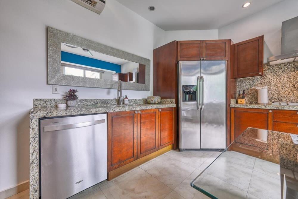 V399 Amazing 1br With Rooftop Pool In Zona Romantica * Puerto Vallarta