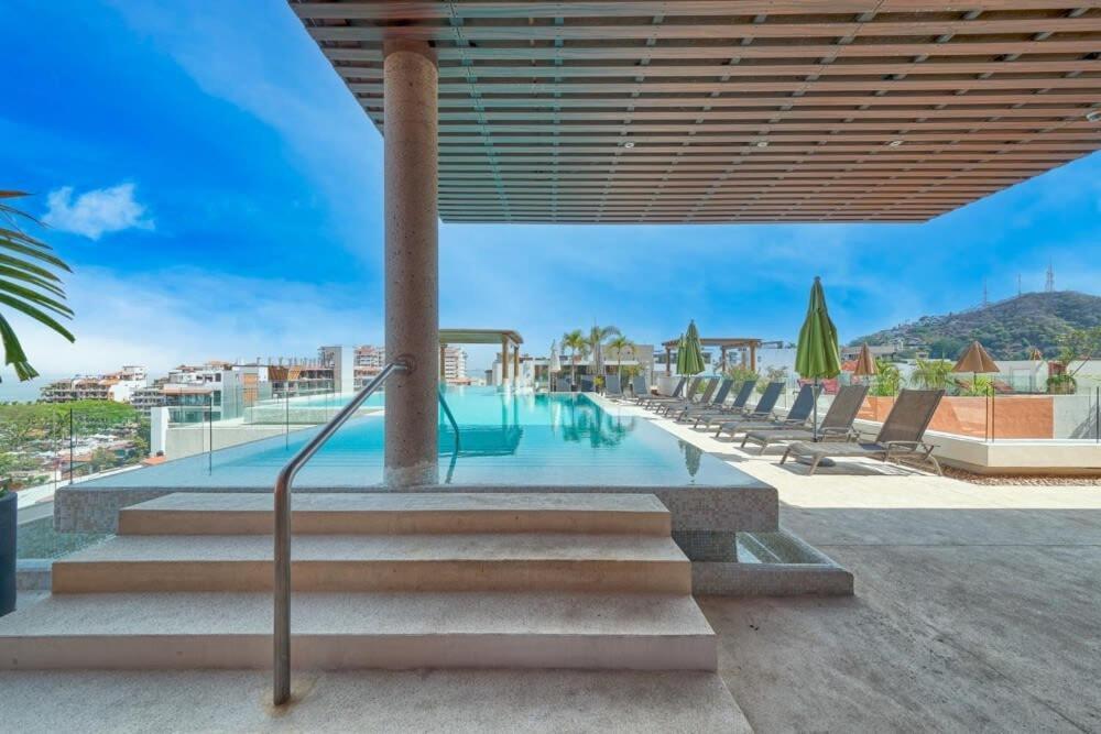 V399 Amazing 1br With Rooftop Pool In Zona Romantica Puerto Vallarta