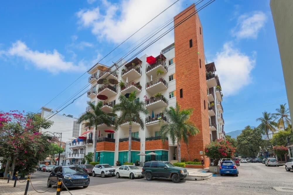 Apartment V399 Amazing 1br With Rooftop Pool In Zona Romantica