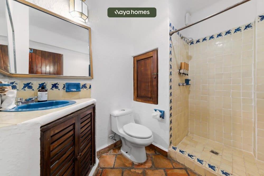 Ocean View 2br Condo-balcony-beach-pool Apartment