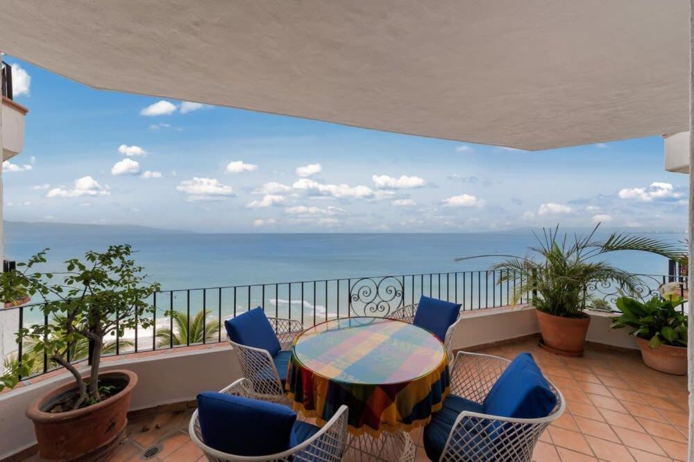 Apartment Ocean View 2br Condo-balcony-beach-pool *