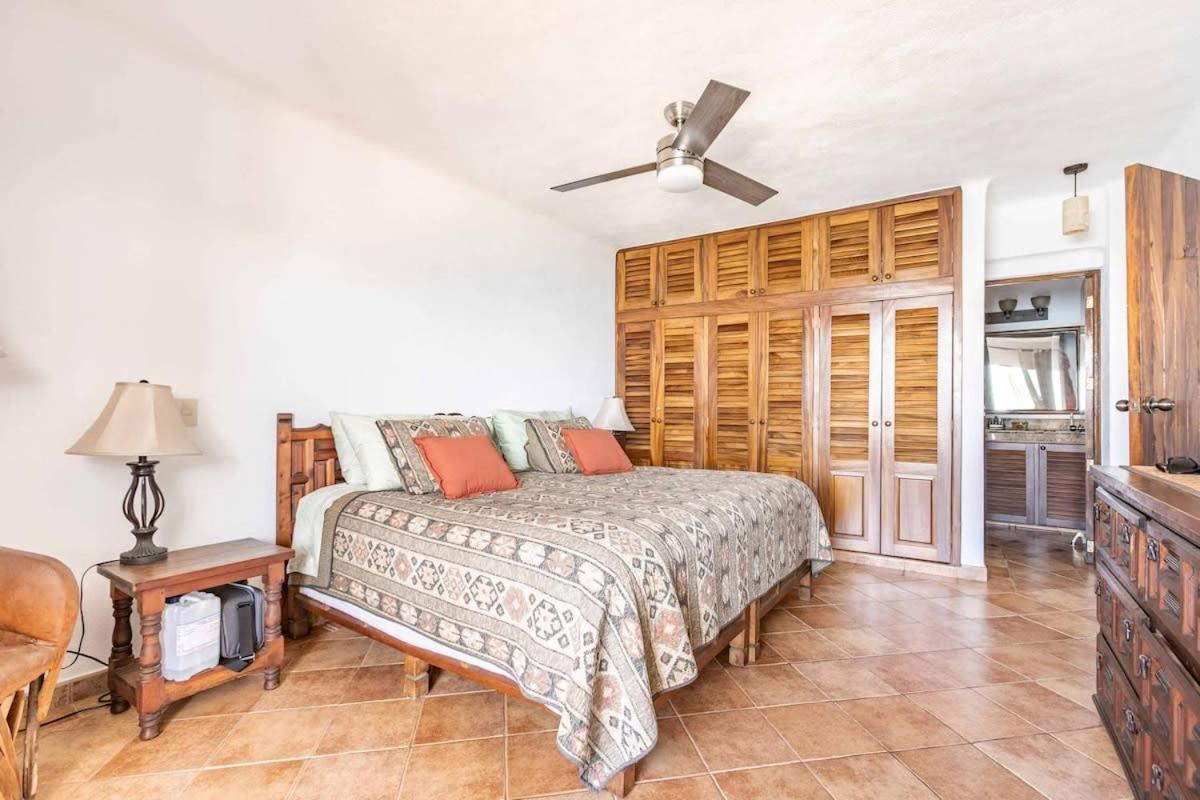 Ocean View 2br Condo-balcony-beach-pool